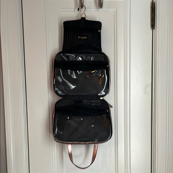 Victoria's Secret Pink and Gold Cosmetic Bag with Glitter - Picture 6 of 13